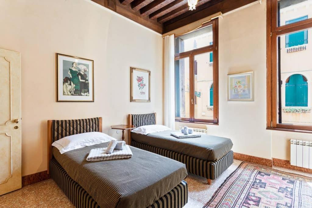 Doge Palace Luxury Apartment - Cannaregio Veneţia Exterior foto